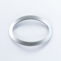 Abraçadeira Para Cortina em PVC - Fivela Oval - Titânio