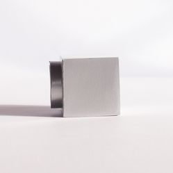 Ponteira Maciça Cubo Para Varão 28mm - Aço Escovado