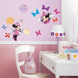 Adesivo de Parede - Auto Colante - Minnie Bow-Tique - 25,4cm x 45,7cm