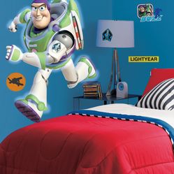 Adesivo de Parede - Auto Colante - Toy Story Buzz Lightyear Brilha no escuro - 45,7cm 101,6cm