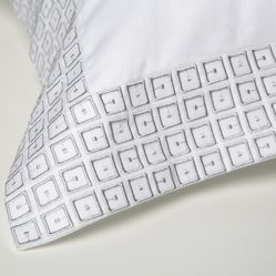 Jogo de cama King Bordado The 325 Kent Cinza 300 Fios 2,60x2,80 c/ 4 pçs