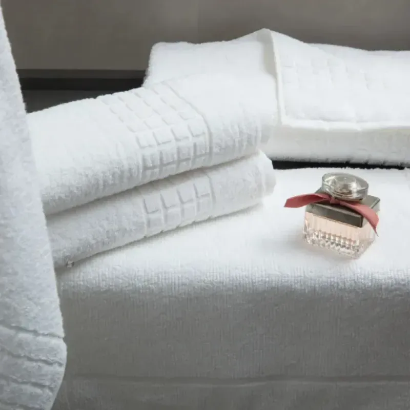 Toalha-Prime-500g-m2-Banhao-85X150-Branco-4